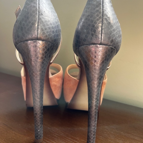 Boutique 9 Suede and Leather 5 1/2”Nerissa Platform Heels - Picture 6 of 8